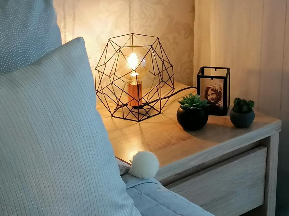 Iris Apartment *